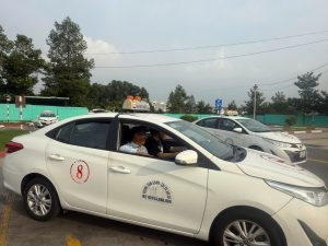 Học lái xe B tự động học phí trọn gói Bình Dương