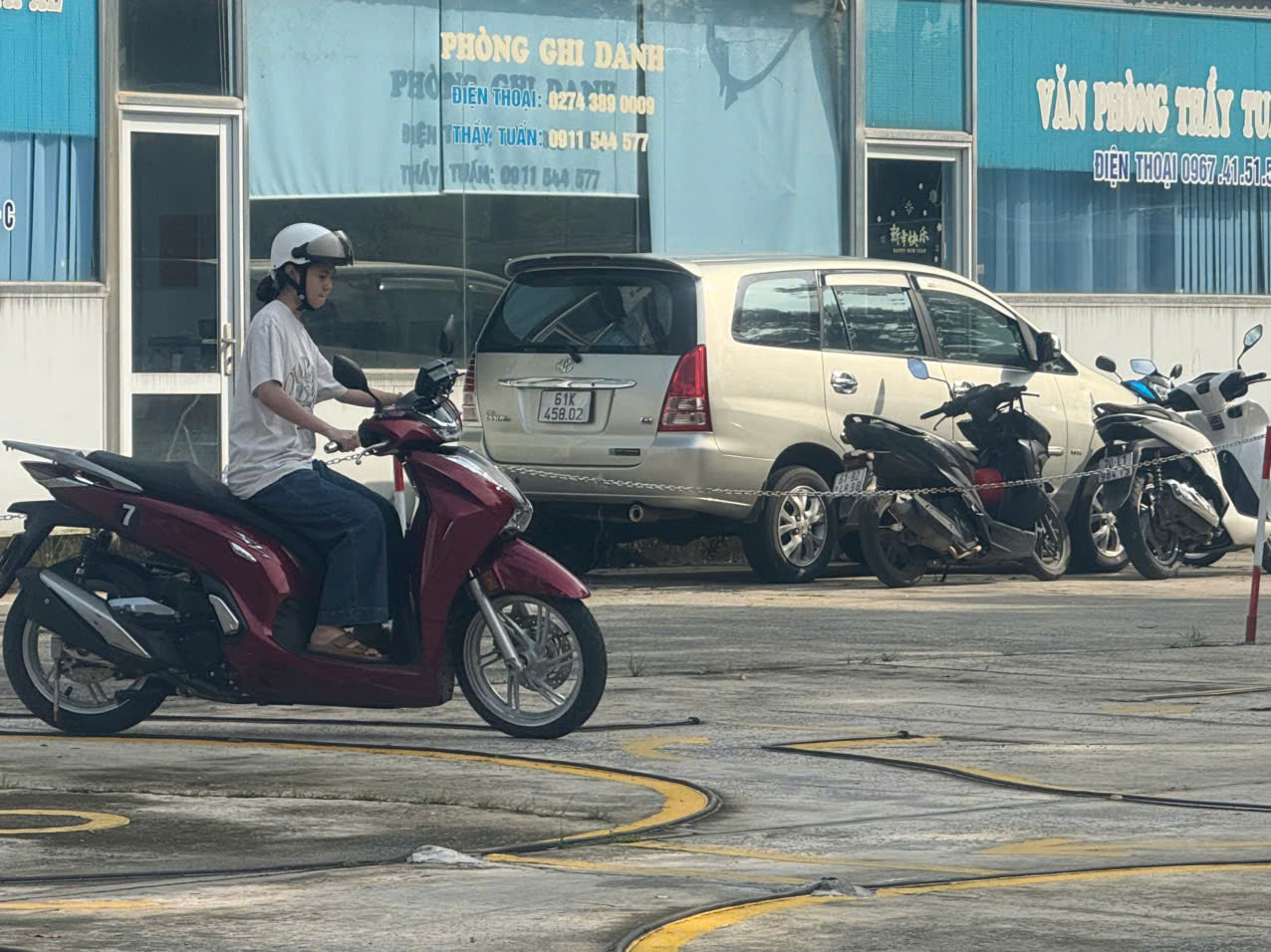 Học phí 5 khóa xe máy xe mô tô B1 tự động B2 sàn C1 Bàu Bàng