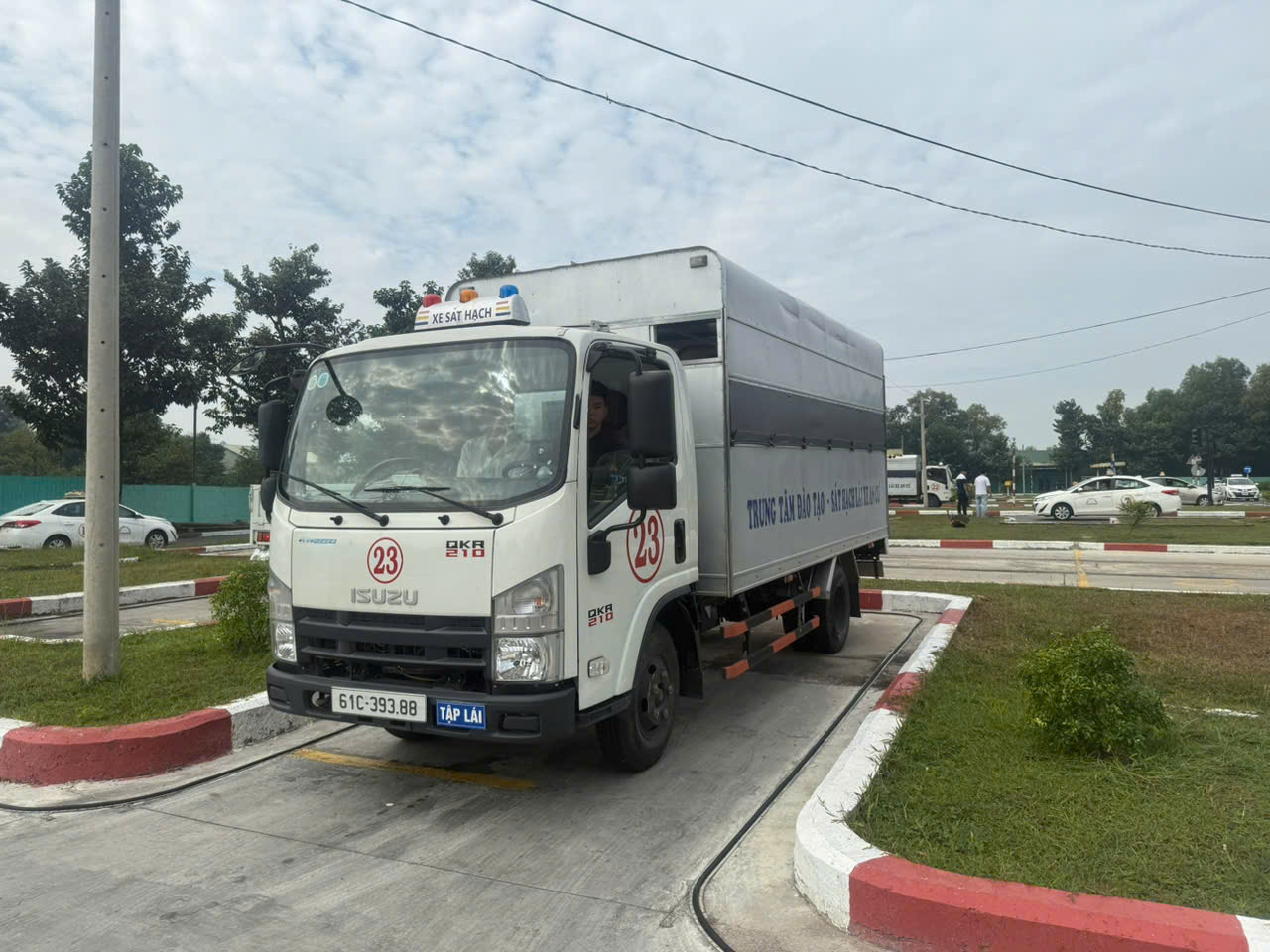 Học phí 2026 xe máy xe mô tô B1 tự động B2 sàn C1 Tân Uyên Học phí 2026 xe máy xe mô tô B1 tự động B2 sàn C1 Tân Uyên
