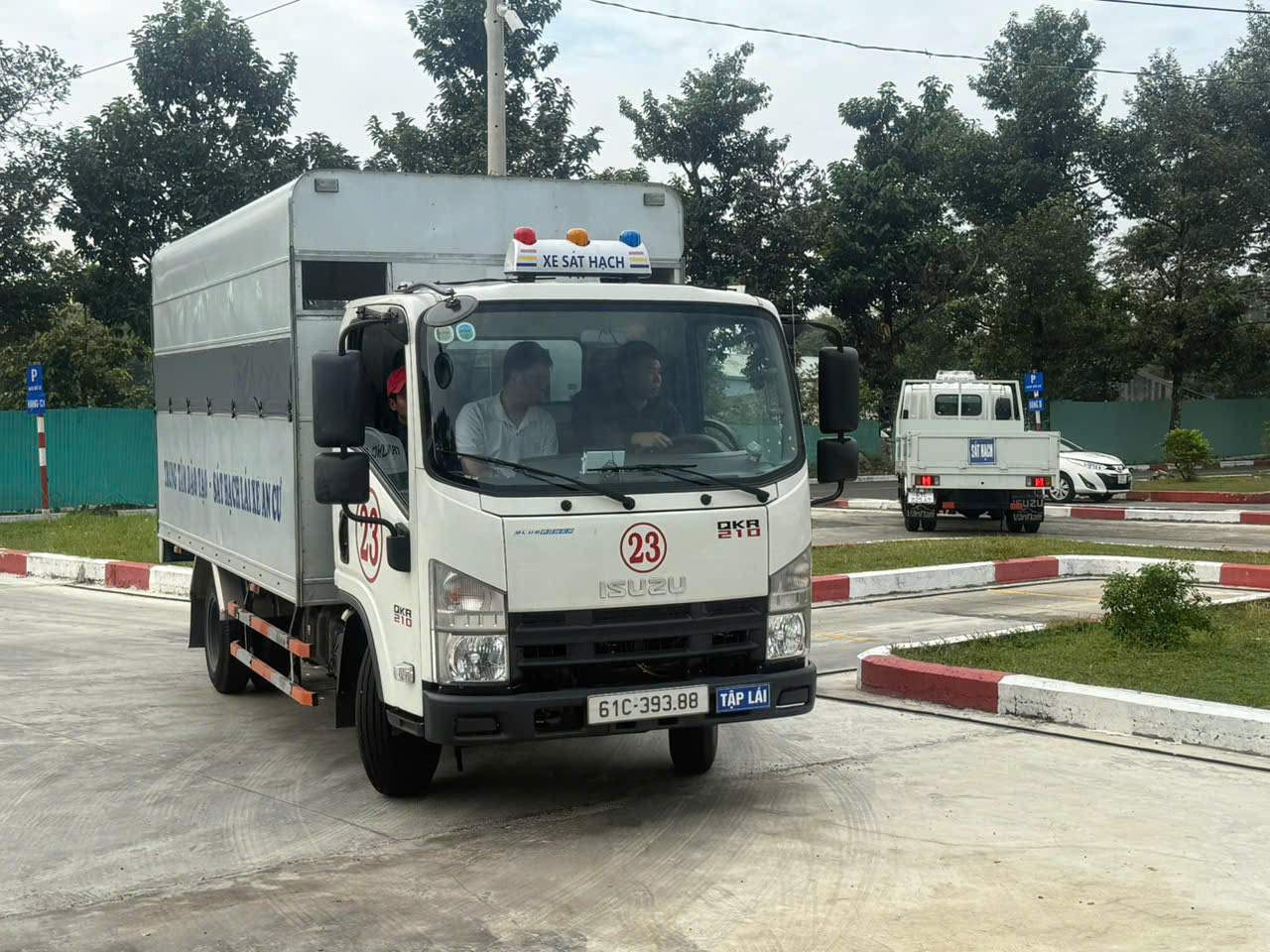 Trung tâm dạy lái xe ô tô Thủ Dầu Một uy tín Trung tâm dạy lái xe ô tô Thủ Dầu Một uy tín